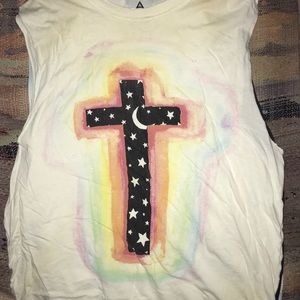 Unif rainbow cross tee